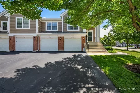 2449 Wilton Ln #2449, Aurora, IL 60502