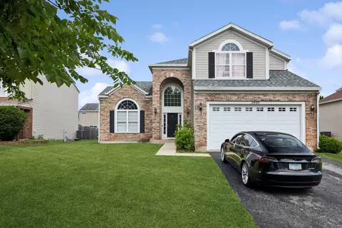 Exterior - 2800 Adobe Dr, Plainfield, IL 60586 photo 2 of 4