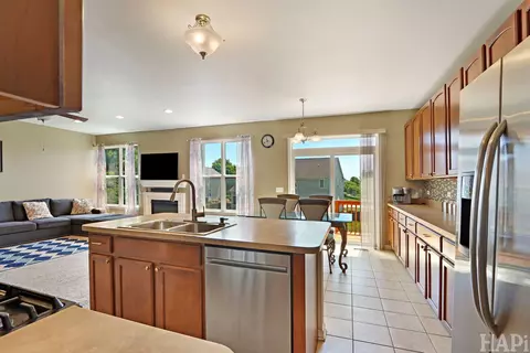 Kitchen - 617 Donegal Dr, Elgin, IL 60123 photo 2 of 2