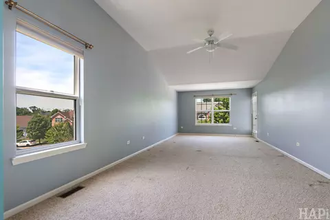Bedroom - 617 Donegal Dr, Elgin, IL 60123 photo 2 of 8