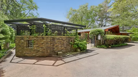 28 W521 Purnell Rd, West Chicago, IL 60185