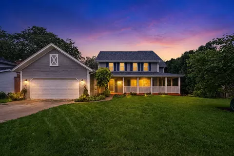 7221 Webster St, Downers Grove, IL 60516