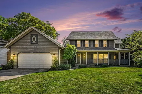 7221 Webster St, Downers Grove, IL 60516