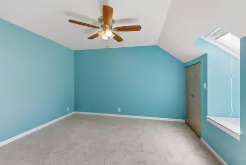 Bedroom - 648 Mitchell Ct, Gurnee, IL 60031 photo 2 of 2