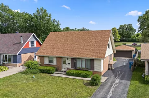 5547 Fairway Dr, Crestwood, IL 60418