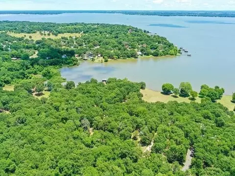 911 Louis Ln, Kemp, TX 75143