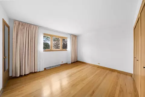 Bedroom - 773 Madelyn Dr, Des Plaines, IL 60016 photo 1 of 3