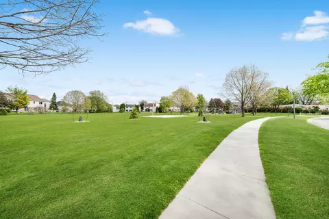 Other - 773 Madelyn Dr, Des Plaines, IL 60016 photo 4 of 5