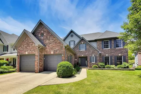 724 Fairfield Ct, Westmont, IL 60559