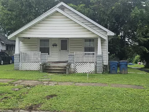2207 Casey Ave, Mount Vernon, IL 62864