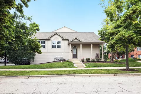 518 Conservatory Ln, Aurora, IL 60502