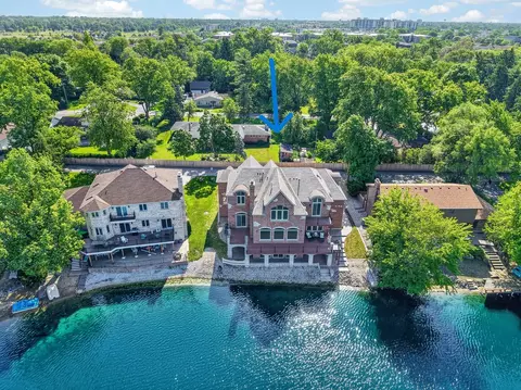 9609 Reding Cir, Des Plaines, IL 60016