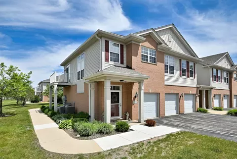 10228 Mulberry Ln #F, Bridgeview, IL 60455