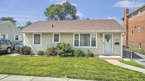 Exterior - 8538 45th St, Lyons, IL 60534 photo 1 of 5