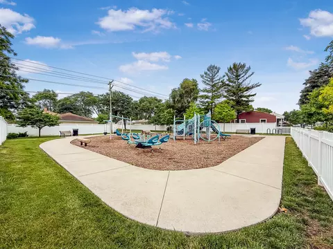 Exterior - 8538 45th St, Lyons, IL 60534 photo 6 of 6