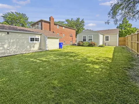 Exterior - 8538 45th St, Lyons, IL 60534 photo 5 of 5