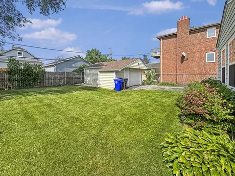 Exterior - 8538 45th St, Lyons, IL 60534 photo 3 of 5