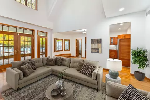 Living - 26961 S Sylvan Ln, Monee, IL 60449 photo 3 of 4
