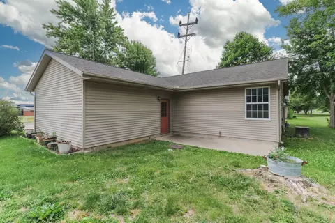 Exterior - 101 S A S State St, Danvers, IL 61732 photo 4 of 7