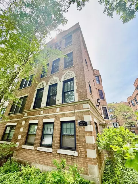 602 Sheridan Rd #2W, Evanston, IL 60202