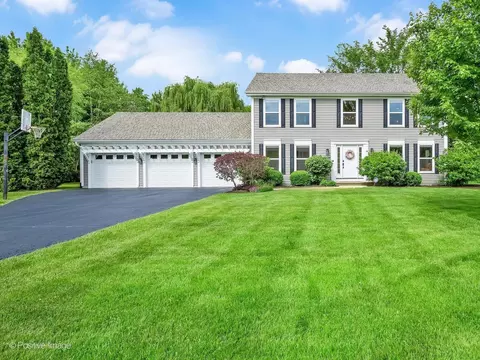 1681 Wilton Ct, Libertyville, IL 60048