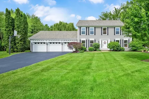 1681 Wilton Ct, Libertyville, IL 60048