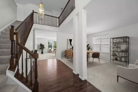 Entry Way - 6065 Irene Dr, Hoffman Estates, IL 60192 photo 1 of 2