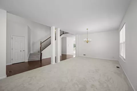 Living - 6065 Irene Dr, Hoffman Estates, IL 60192 photo 2 of 6