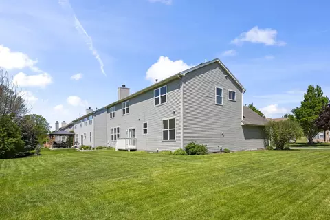 Exterior - 6065 Irene Dr, Hoffman Estates, IL 60192 photo 4 of 5