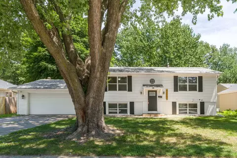 4215 Marquette St, Davenport, IA 52806