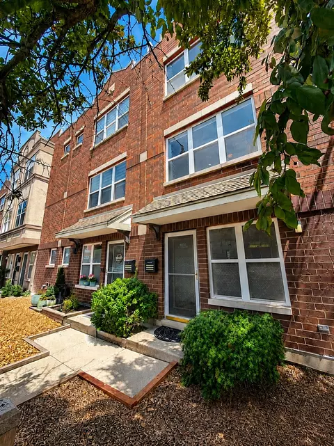 4851 N Pulaski Rd, Chicago, IL 60630