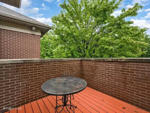 Exterior - 1456 S Emerald Ave, Chicago, IL 60607 photo 2 of 4