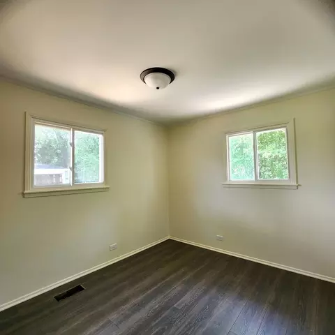193 E Dennis Rd, Wheeling, IL 60090 photo 8