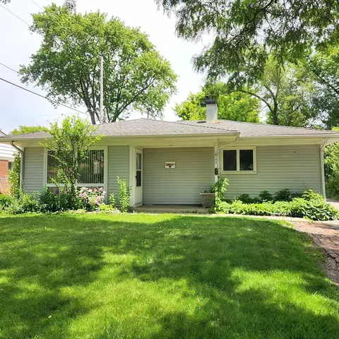 193 E Dennis Rd, Wheeling, IL 60090