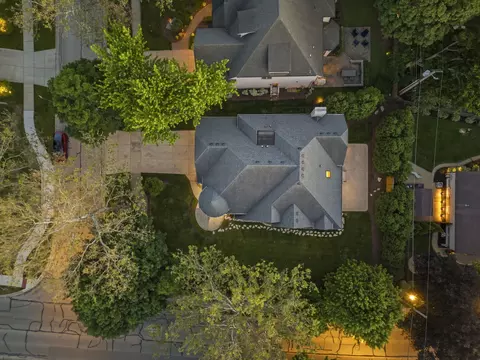 View/Area - 605 Thornwood Dr, Naperville, IL 60540 photo 2 of 5