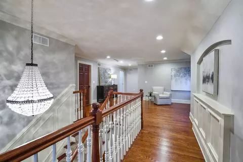 Entry Way - 605 Thornwood Dr, Naperville, IL 60540 photo 4 of 5