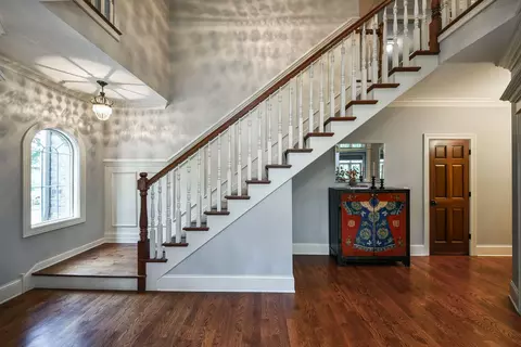 Entry Way - 605 Thornwood Dr, Naperville, IL 60540 photo 1 of 5