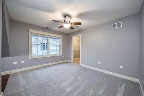 Bedroom - 605 Thornwood Dr, Naperville, IL 60540 photo 6 of 6
