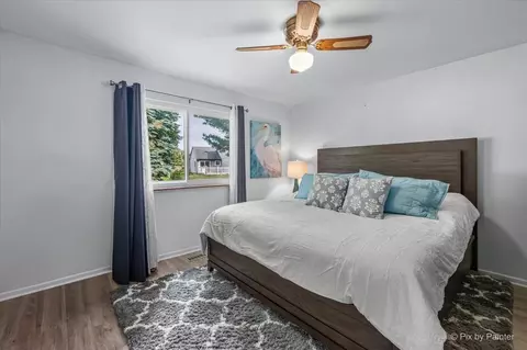 Bedroom - 765 Thorndale Dr, Elgin, IL 60120 photo 1 of 4