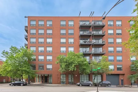 859 W Erie St #506, Chicago, IL 60642