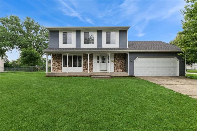 715 Newport N, Roselle, IL 60172