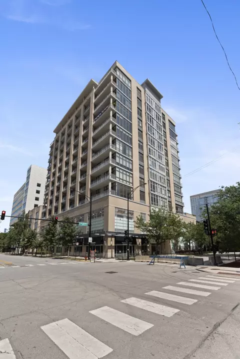 212 E Cullerton St #406, Chicago, IL 60616