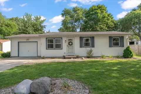 608 W Linden St, Tolono, IL 61880