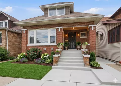 10742 S Prairie Ave, Chicago, IL 60628