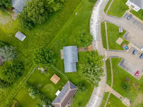 View/Area - 6 Edgebrook St, Centralia, IL 62801 photo 4 of 6