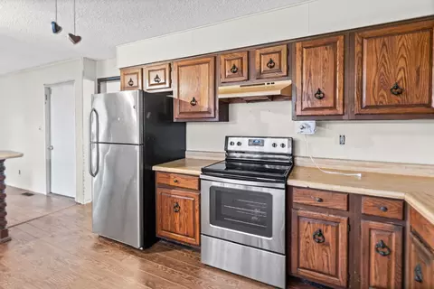 Kitchen - 6 Edgebrook St, Centralia, IL 62801 photo 3 of 3