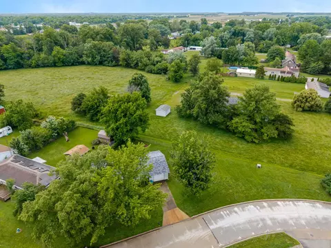 View/Area - 6 Edgebrook St, Centralia, IL 62801 photo 3 of 6