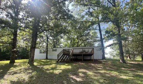 395 Arrowhead Dr, Goreville, IL 62939