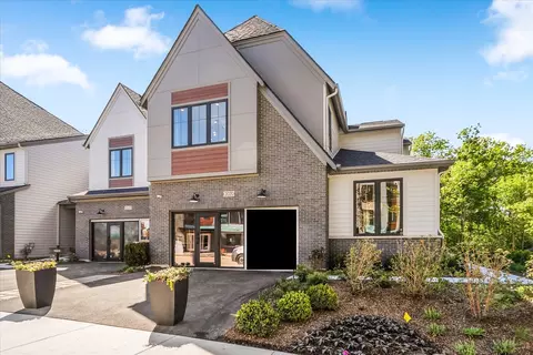 2068 Iron Ridge Ln, Naperville, IL 60563