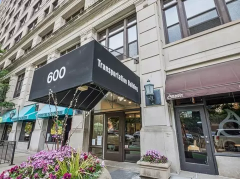 600 S Dearborn St #803, Chicago, IL 60605